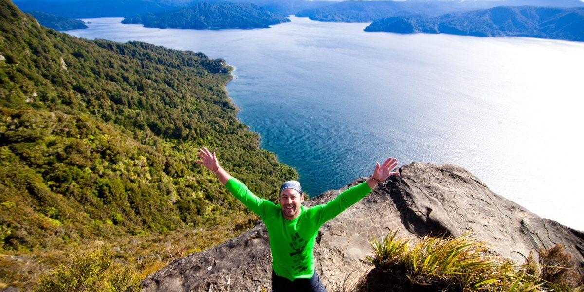 lake-waikaremoana-great-walk