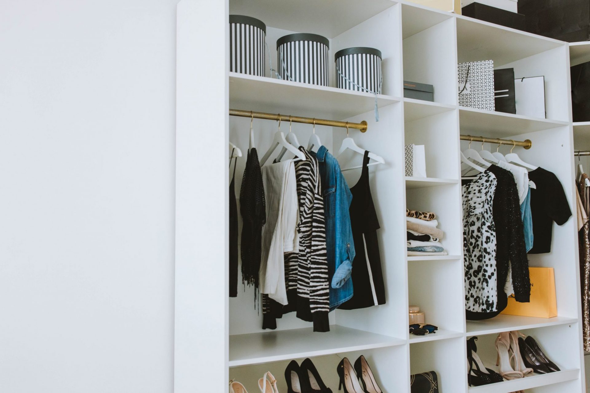 M2now.com - 14 Tips for Creating the Perfect Walk-In Wardrobe