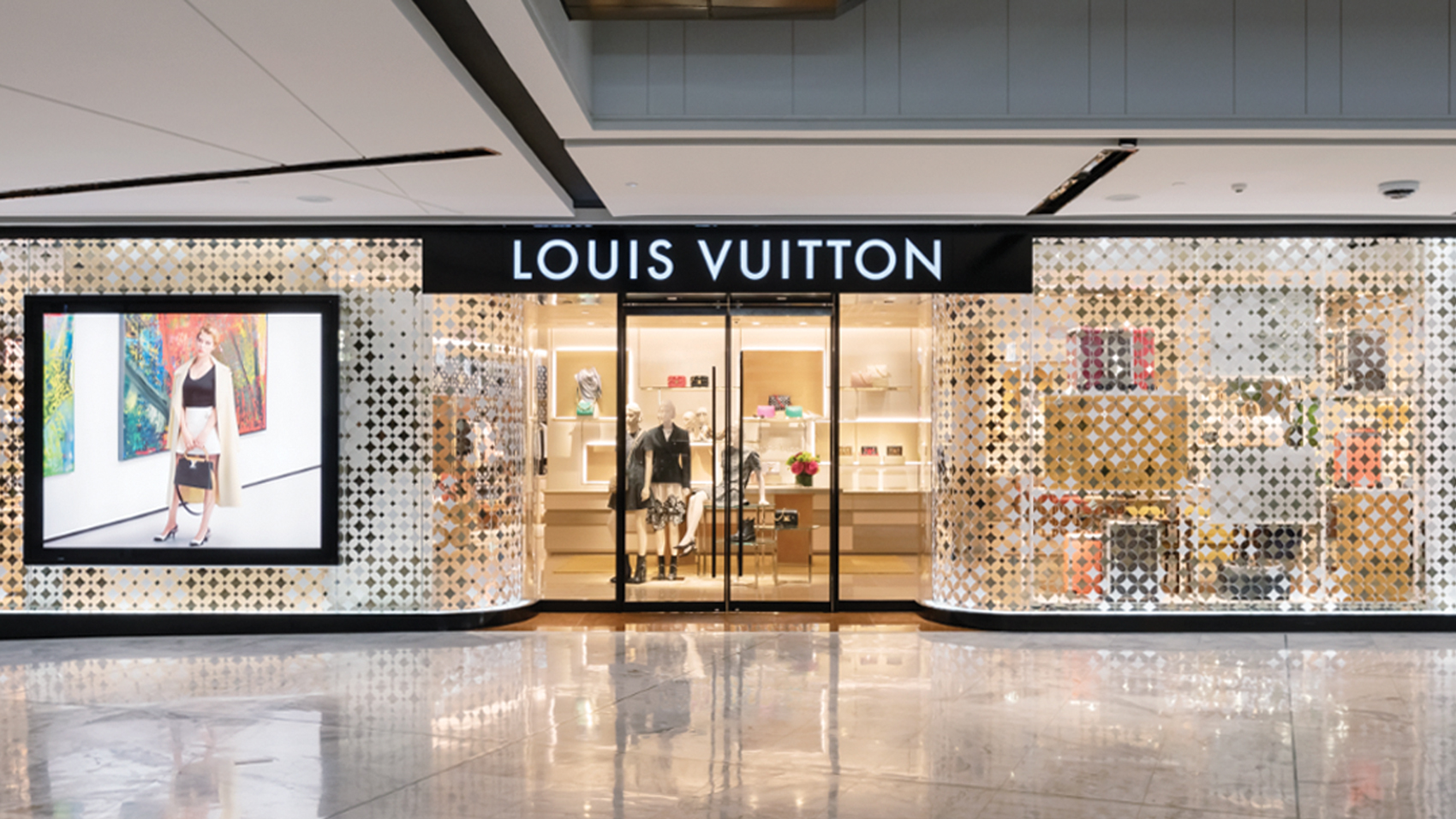 Shop Louis Vuitton Accessories (M01049) by luxurysuite