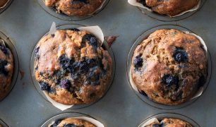 banana-blueberry-muffin